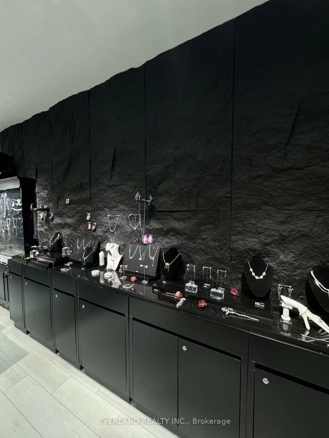 2515, Yonge, Mount Pleasant East, Toronto