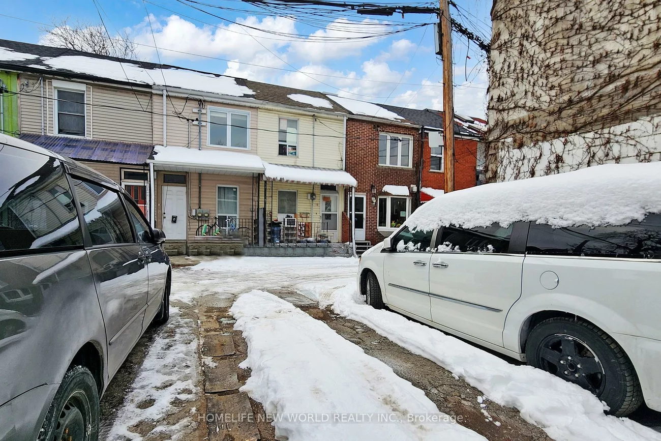 38, Kensington, Kensington-Chinatown, Toronto