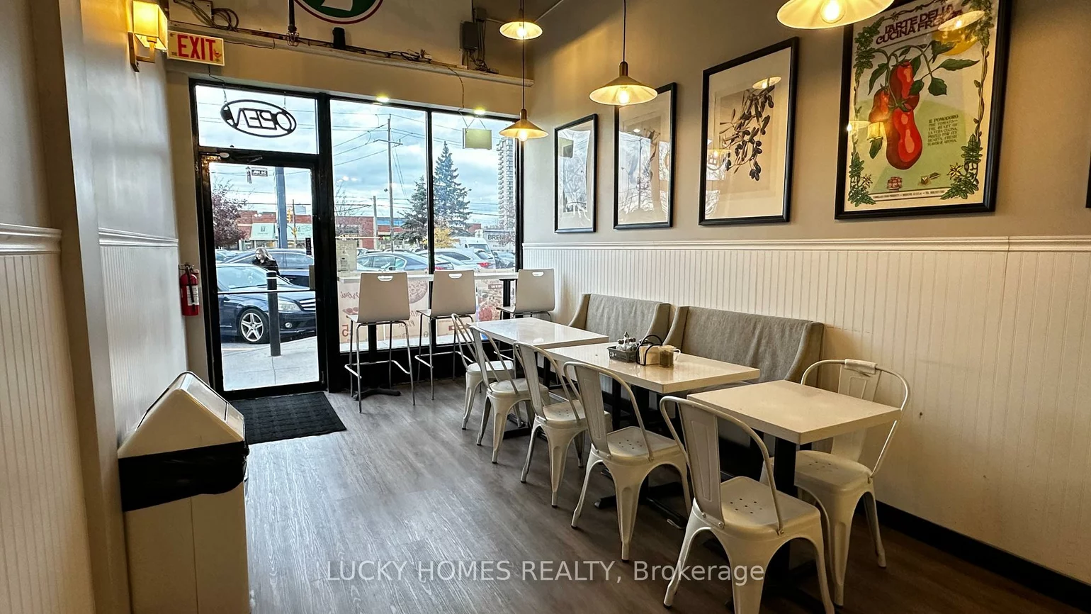 861, York Mills, Banbury-Don Mills, Toronto