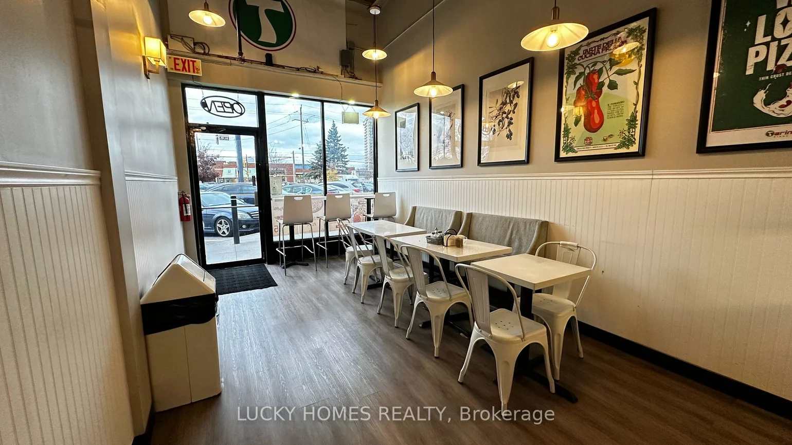 861, York Mills, Banbury-Don Mills, Toronto