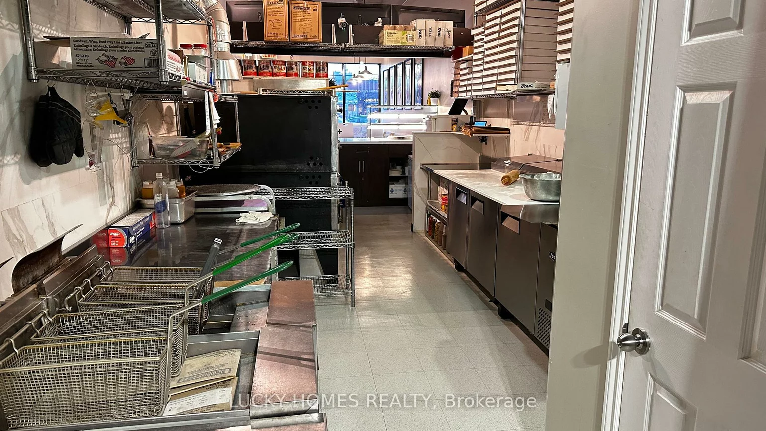 861, York Mills, Banbury-Don Mills, Toronto