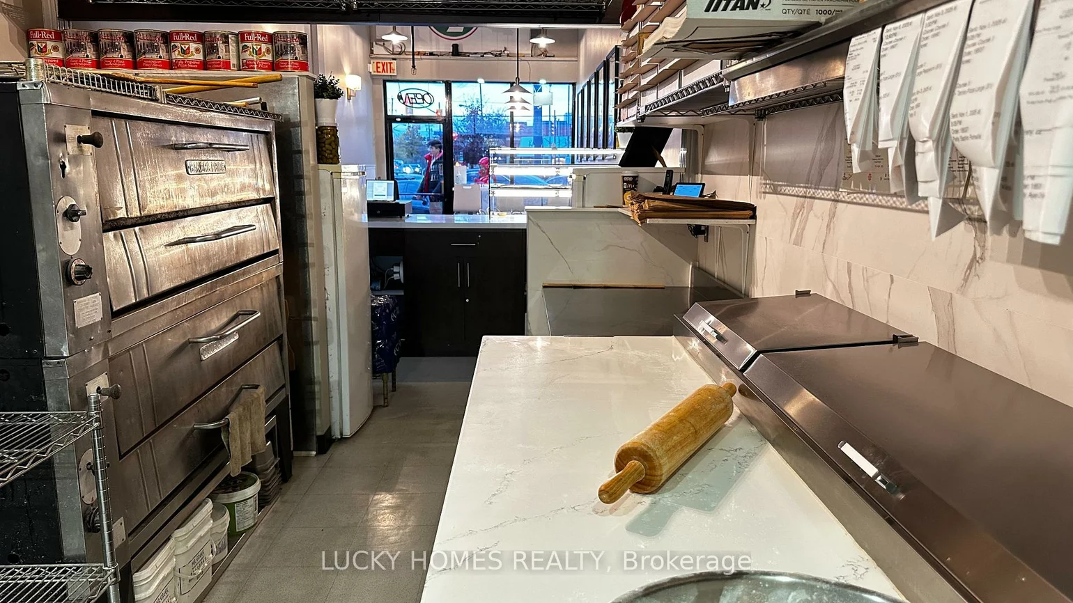 861, York Mills, Banbury-Don Mills, Toronto