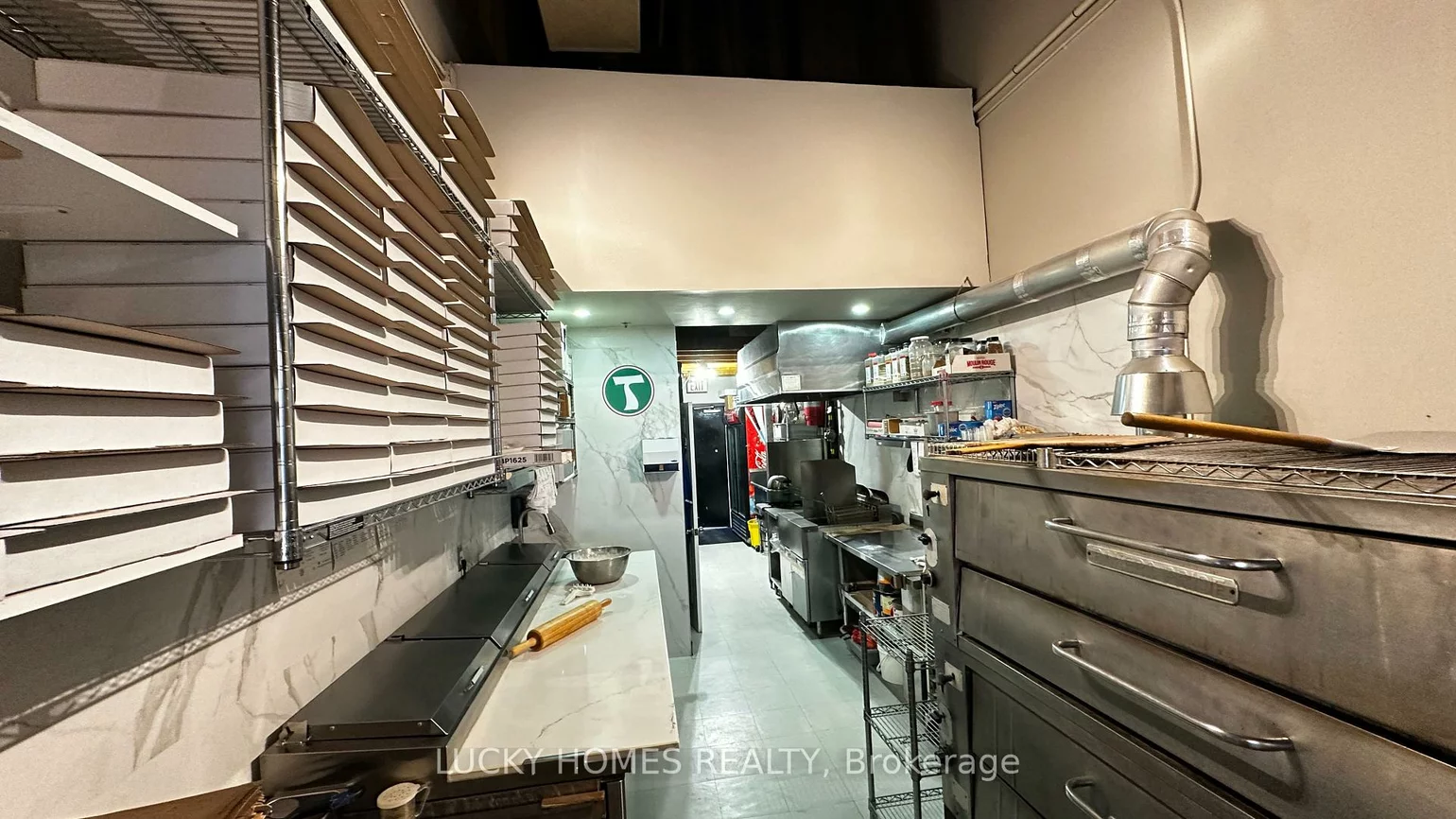 861, York Mills, Banbury-Don Mills, Toronto