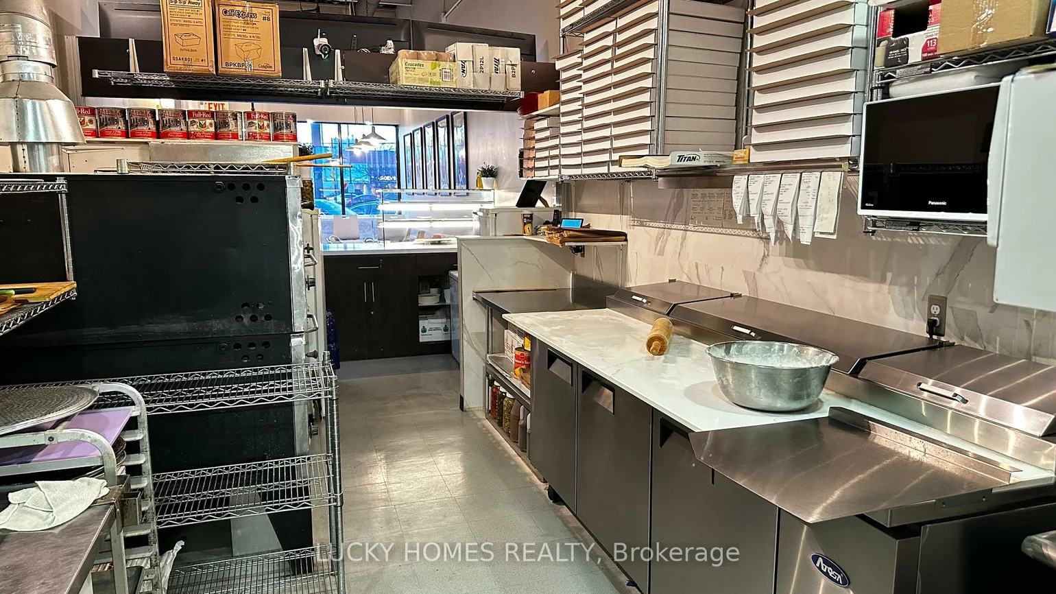 861, York Mills, Banbury-Don Mills, Toronto