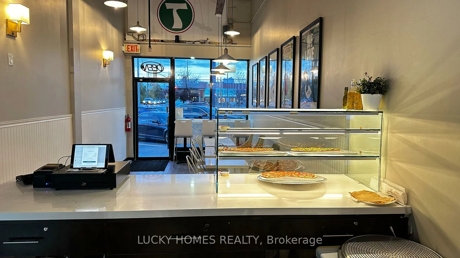 861, York Mills, Banbury-Don Mills, Toronto