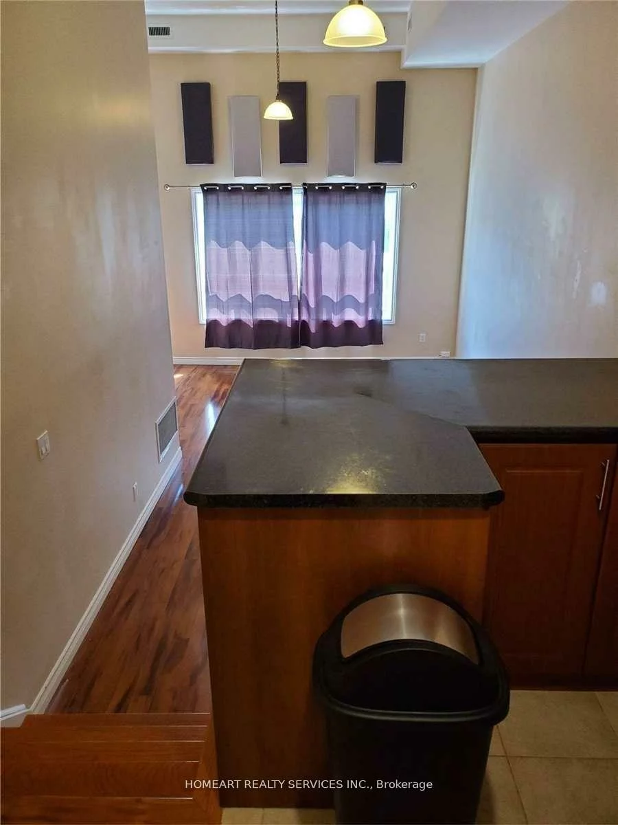 781, Queen, Niagara, Toronto