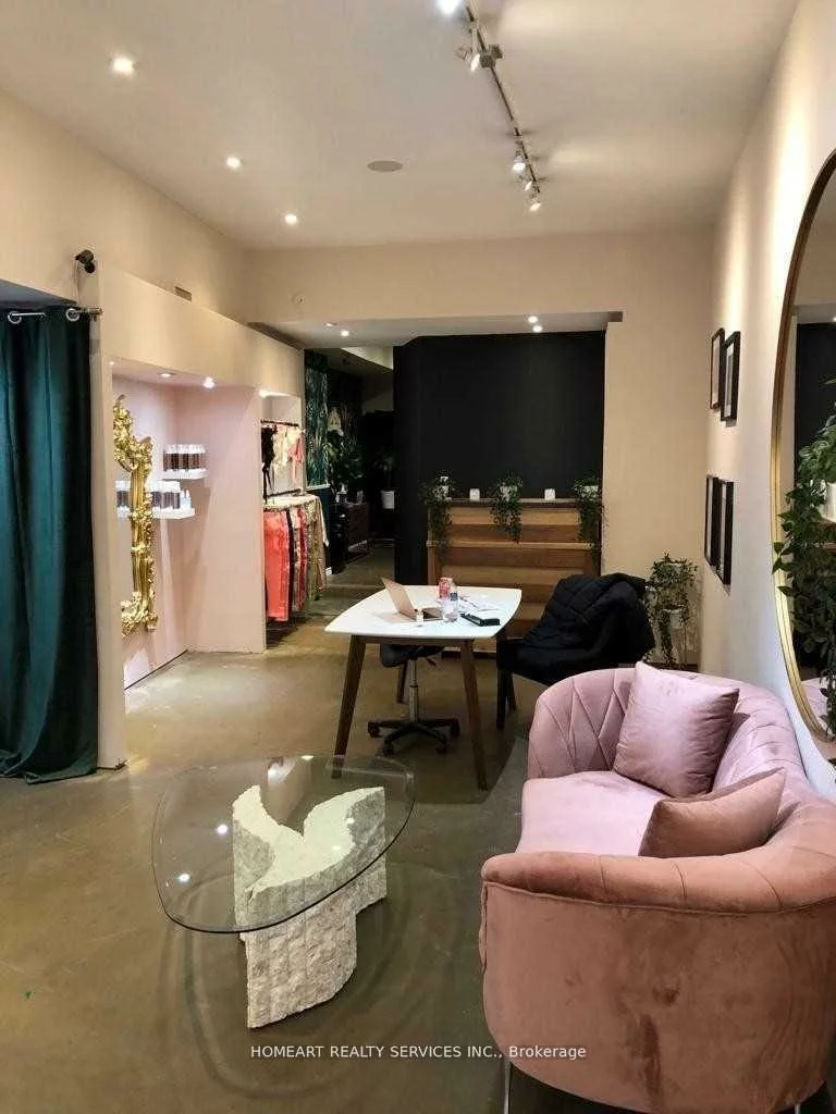 781, Queen, Niagara, Toronto