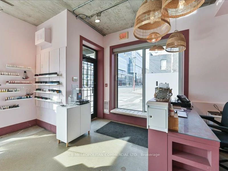 968, Queen, Trinity-Bellwoods, Toronto