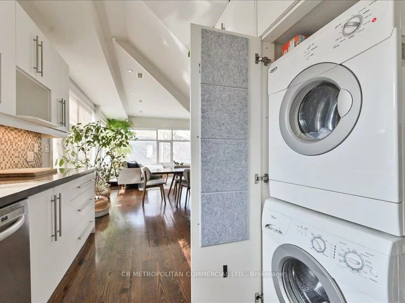 968, Queen, Trinity-Bellwoods, Toronto