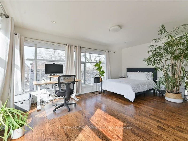 968, Queen, Trinity-Bellwoods, Toronto