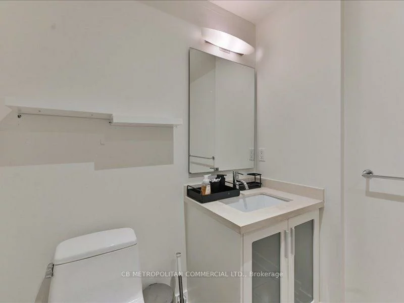 968, Queen, Trinity-Bellwoods, Toronto