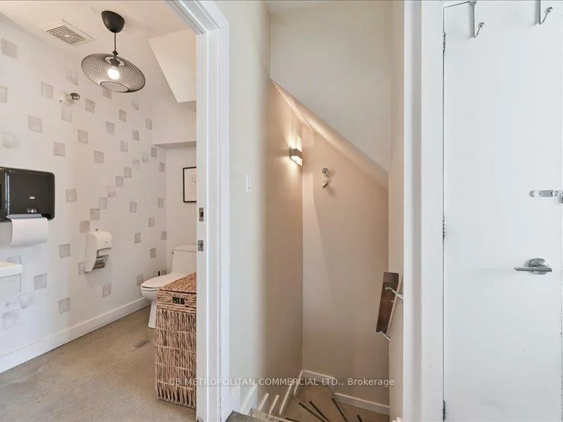 968, Queen, Trinity-Bellwoods, Toronto