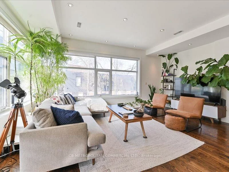 968, Queen, Trinity-Bellwoods, Toronto