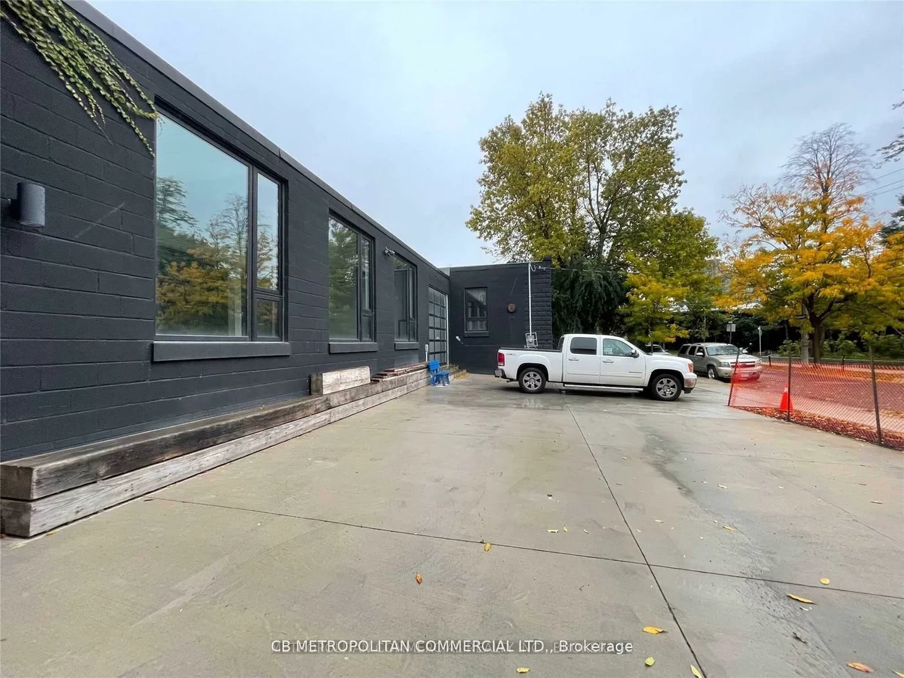 83-91B, Walnut, Niagara, Toronto