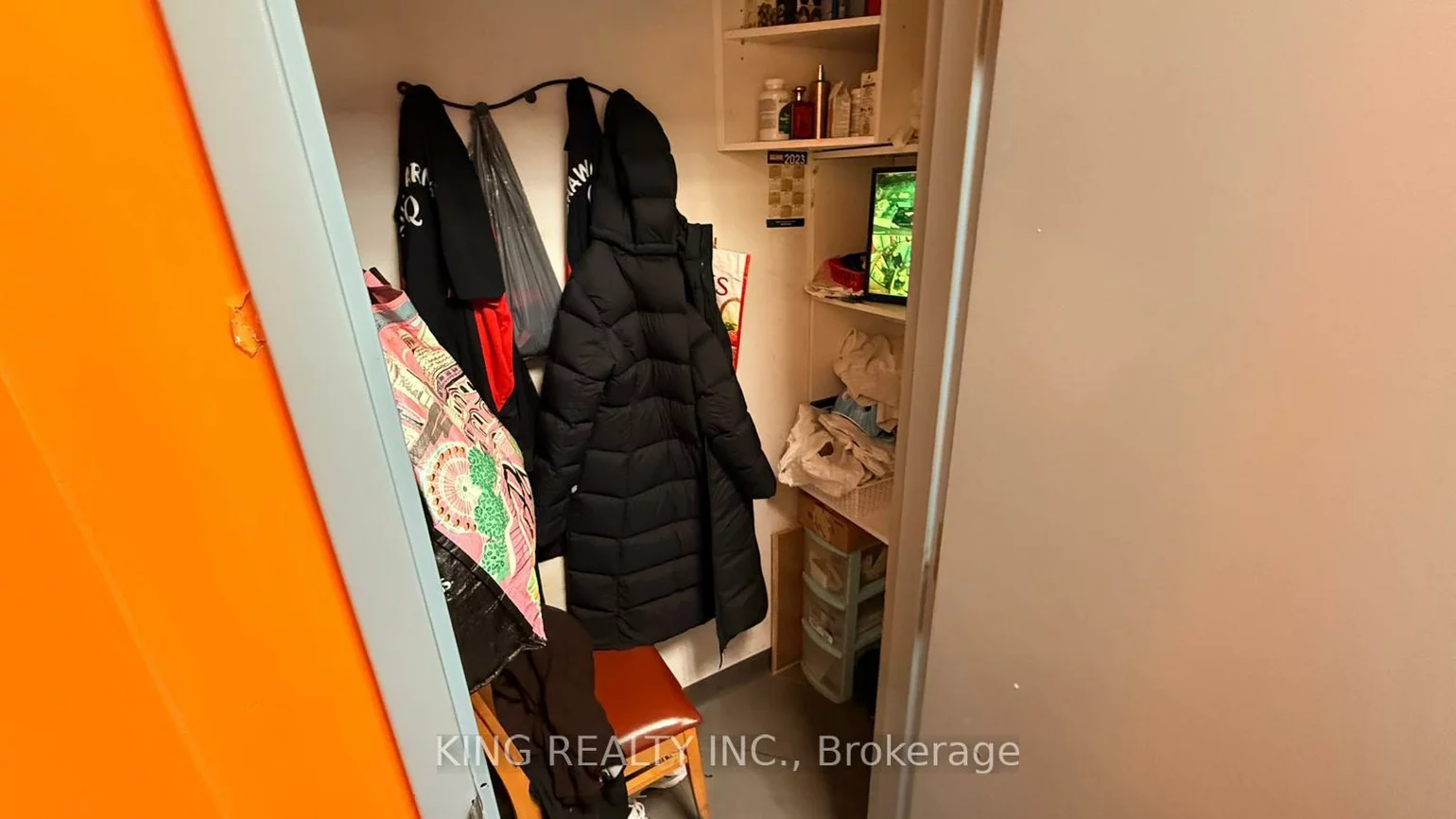 987, Bay, Bay Street Corridor, Toronto