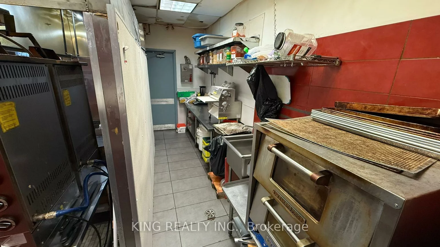 987, Bay, Bay Street Corridor, Toronto