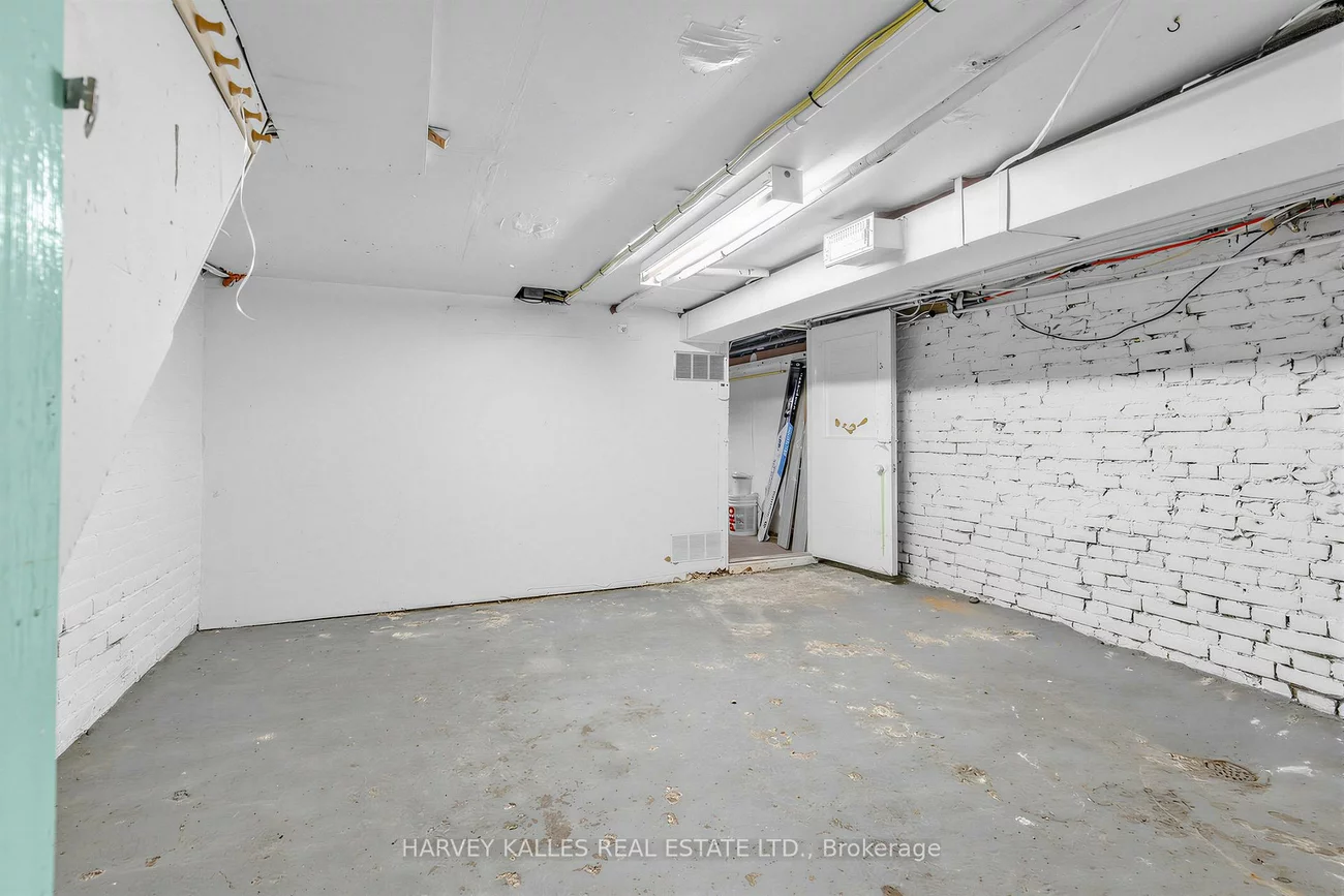 1378, Bathurst, Wychwood, Toronto