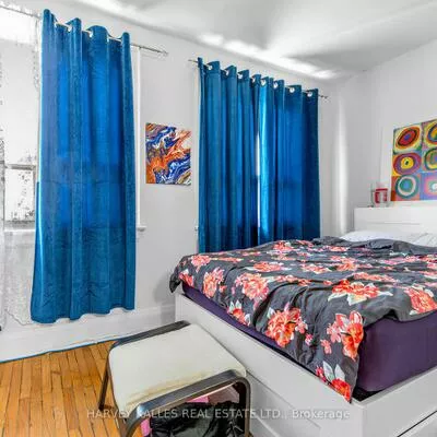 1378, Bathurst, Wychwood, Toronto