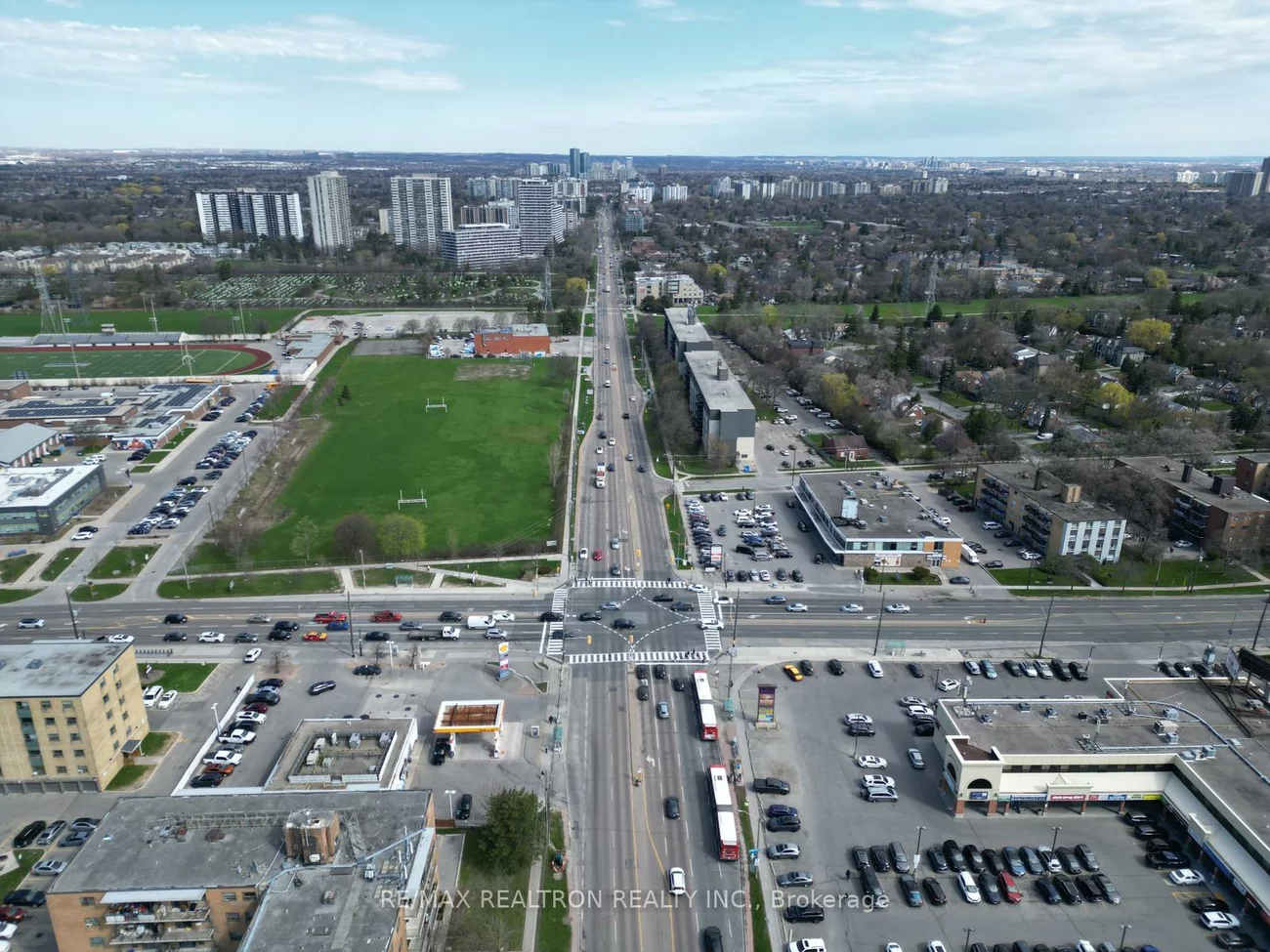 4926, Bathurst, Westminster-Branson, Toronto