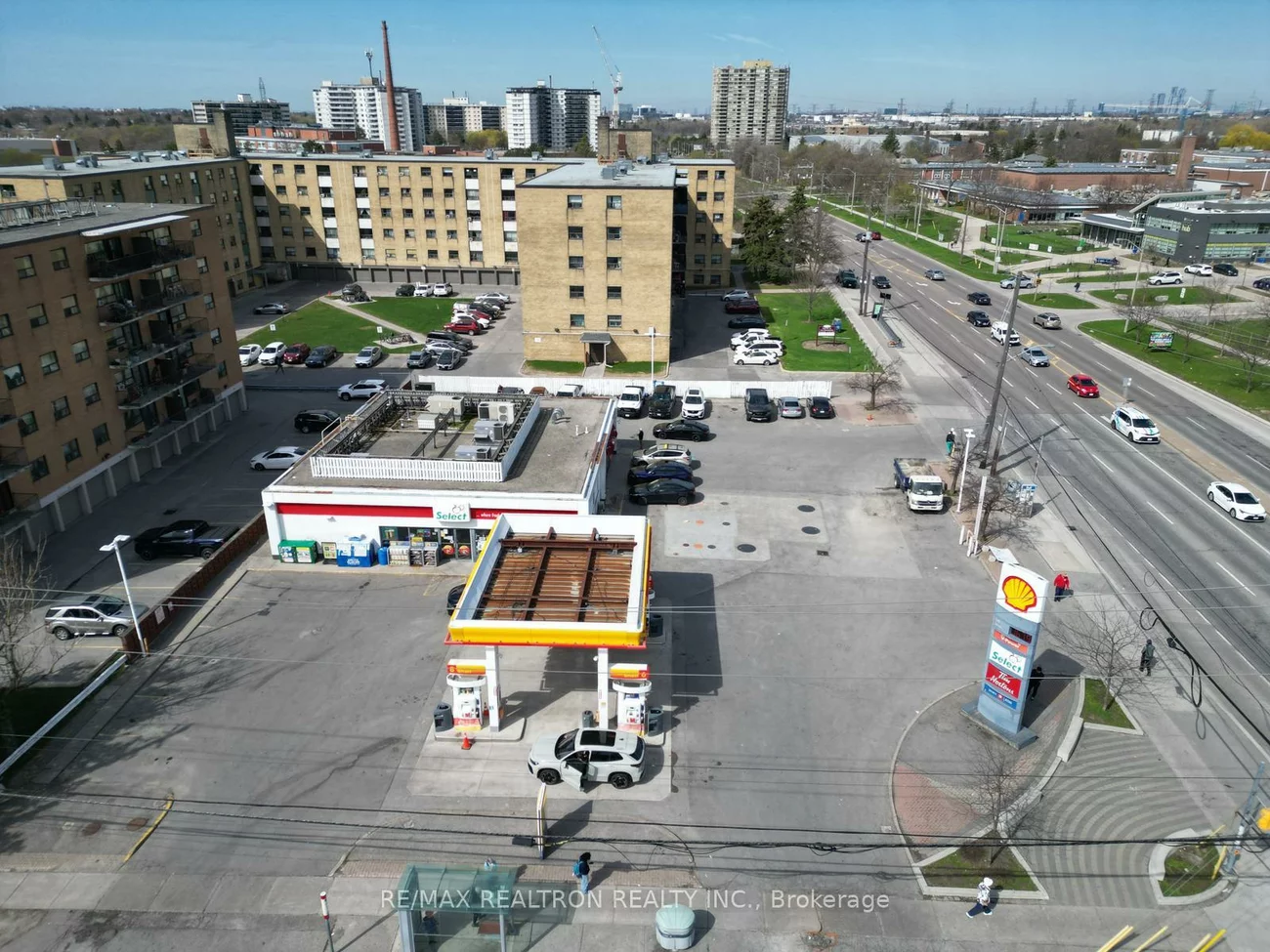 4926, Bathurst, Westminster-Branson, Toronto