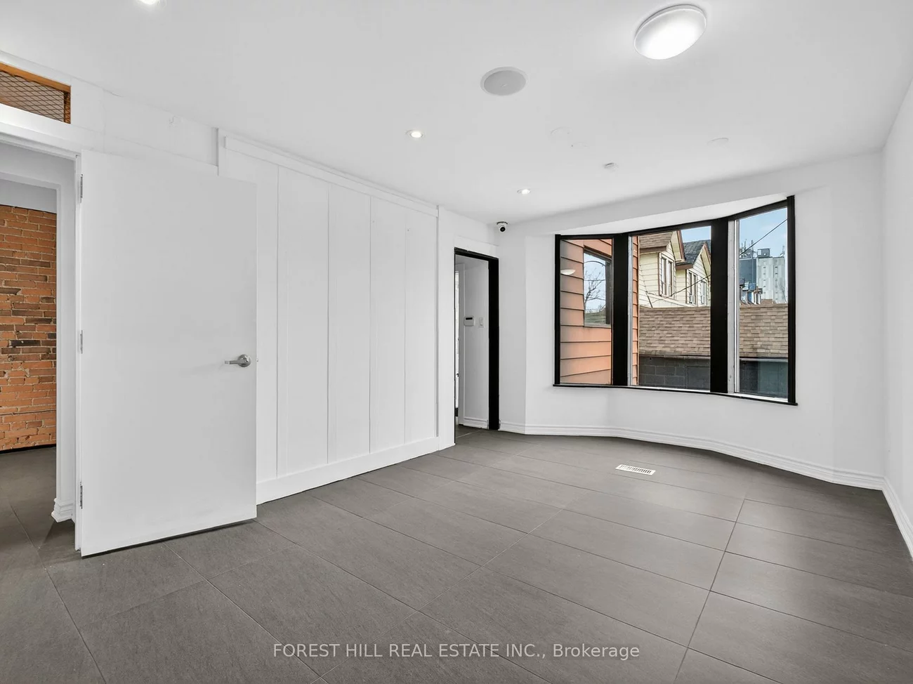 1111, College, Little Portugal, Toronto