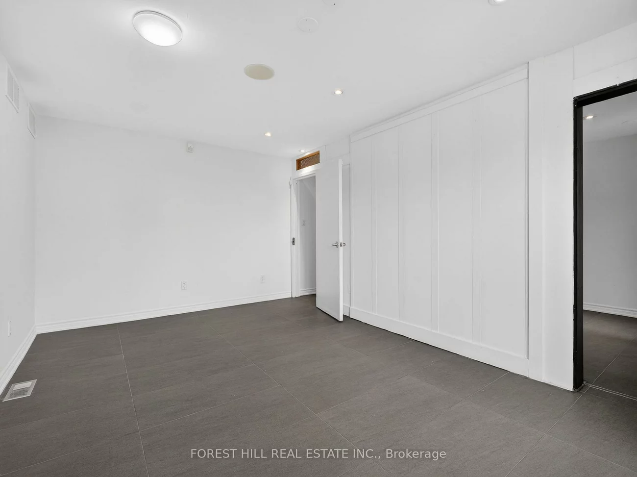 1111, College, Little Portugal, Toronto