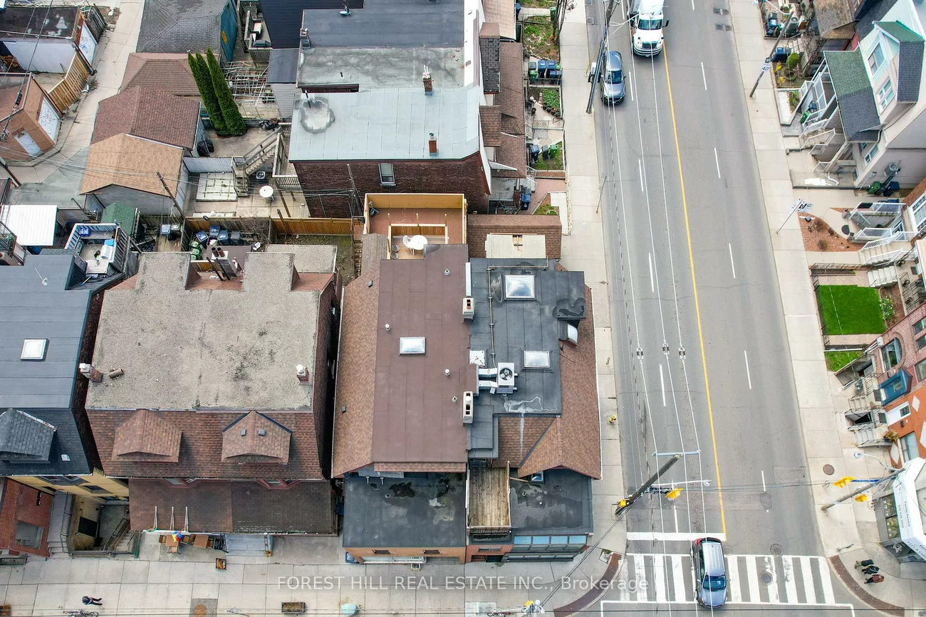 1111, College, Little Portugal, Toronto