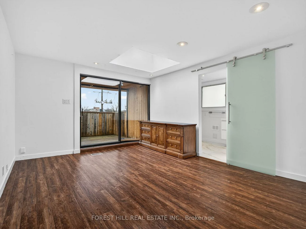 1111, College, Little Portugal, Toronto