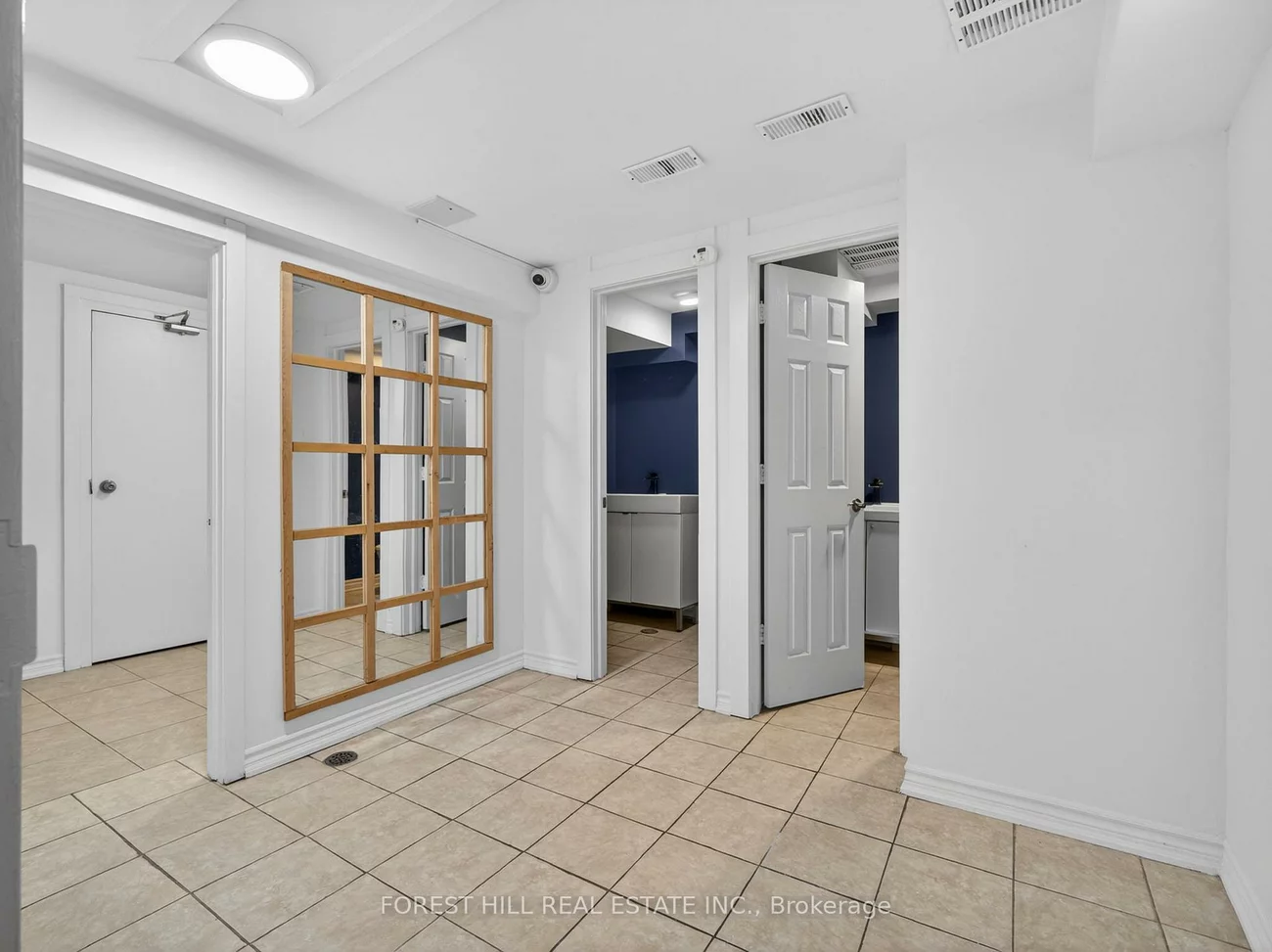 1111, College, Little Portugal, Toronto