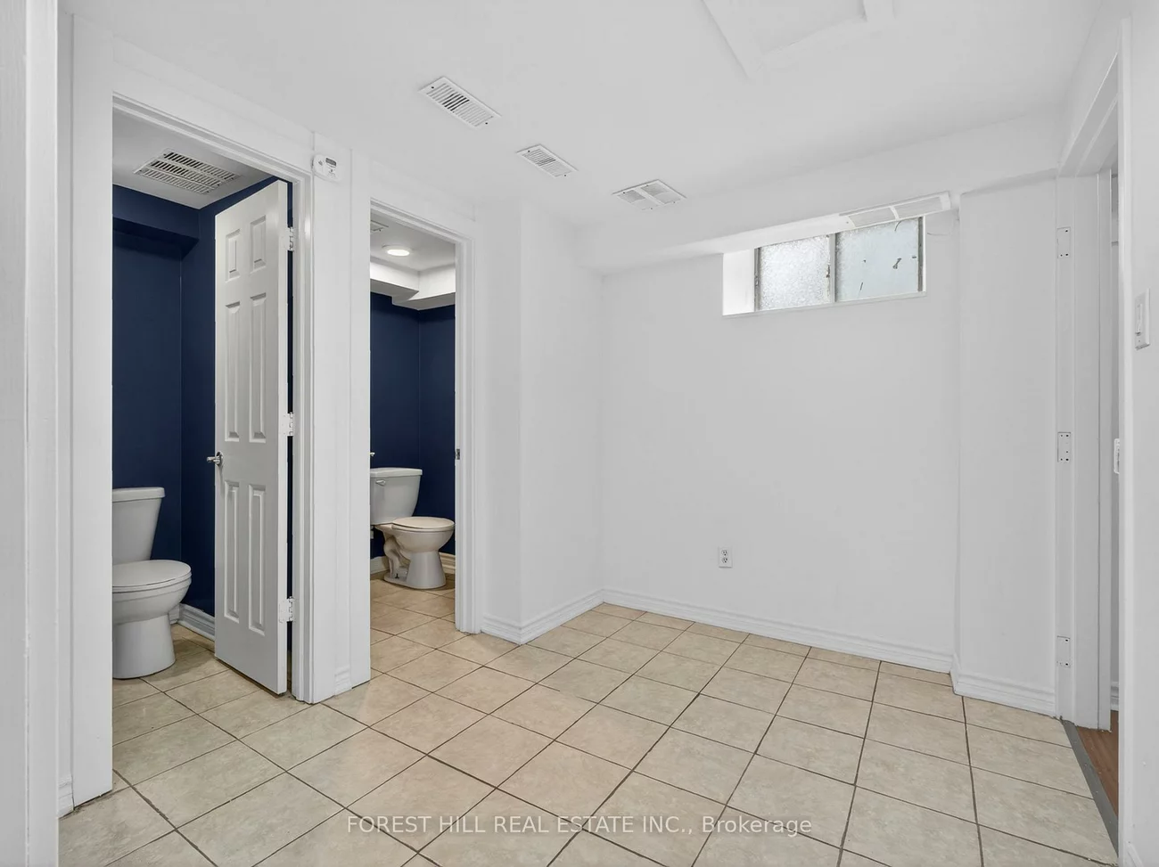 1111, College, Little Portugal, Toronto