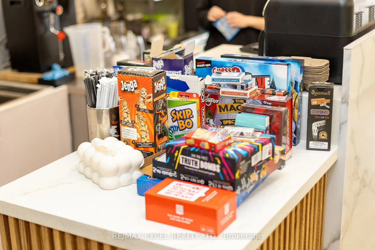 3905, Don Mills, Hillcrest Village, Toronto