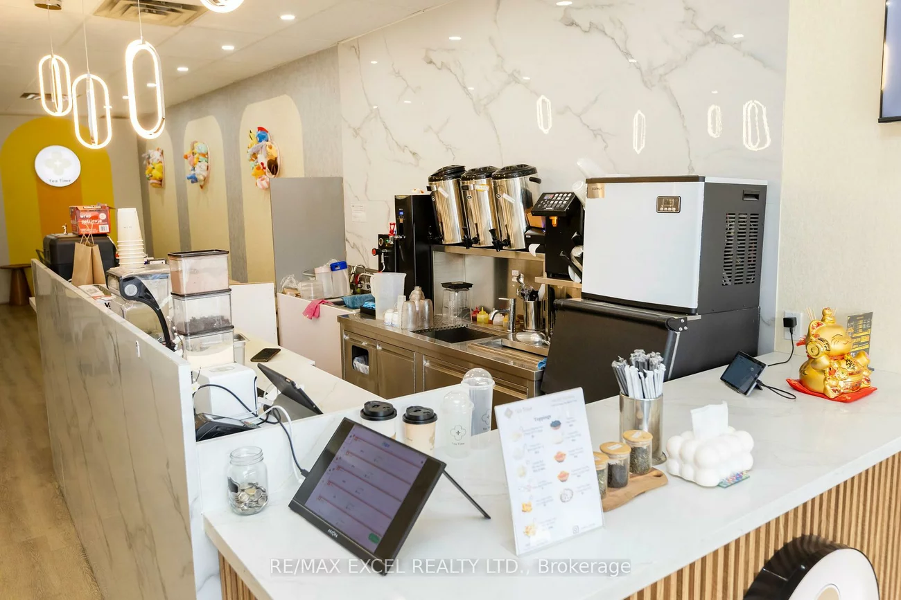 3905, Don Mills, Hillcrest Village, Toronto