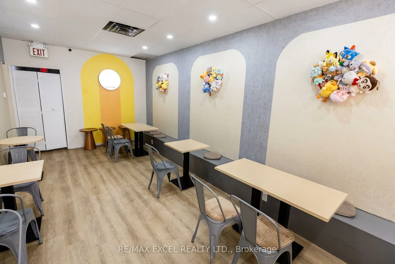 3905, Don Mills, Hillcrest Village, Toronto