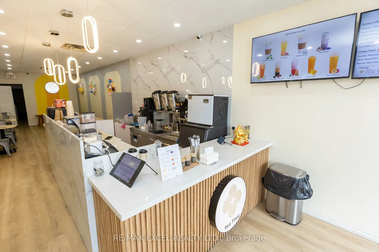 3905, Don Mills, Hillcrest Village, Toronto