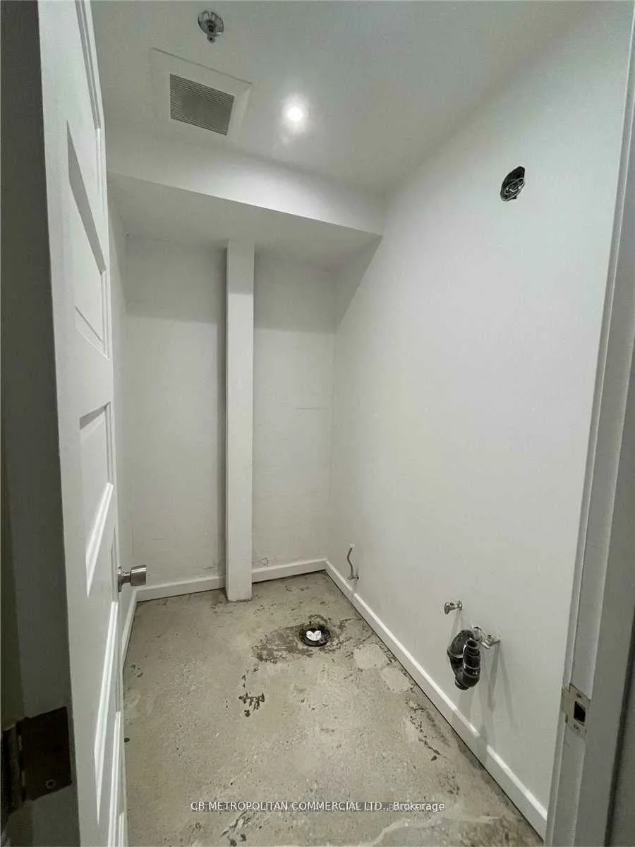 83-91B, Walnut, Niagara, Toronto