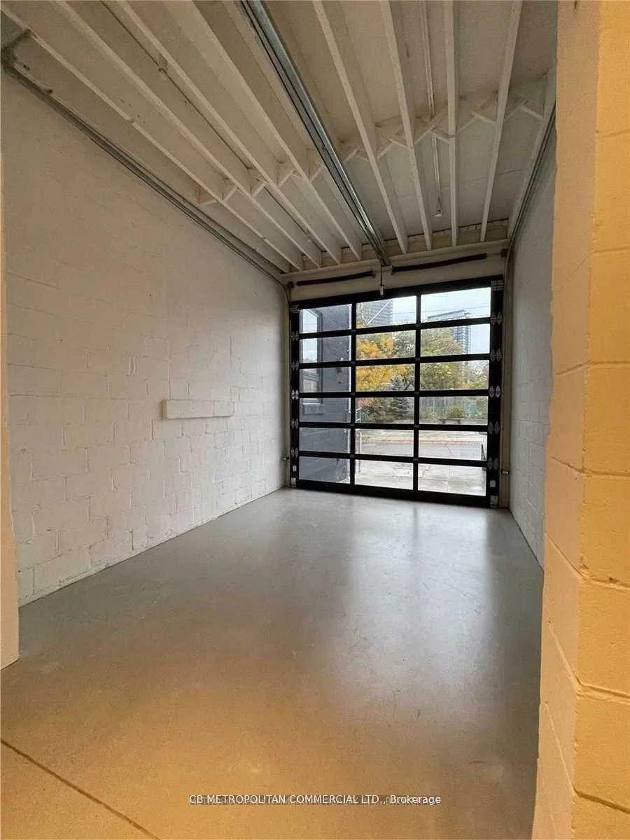 83-91B, Walnut, Niagara, Toronto