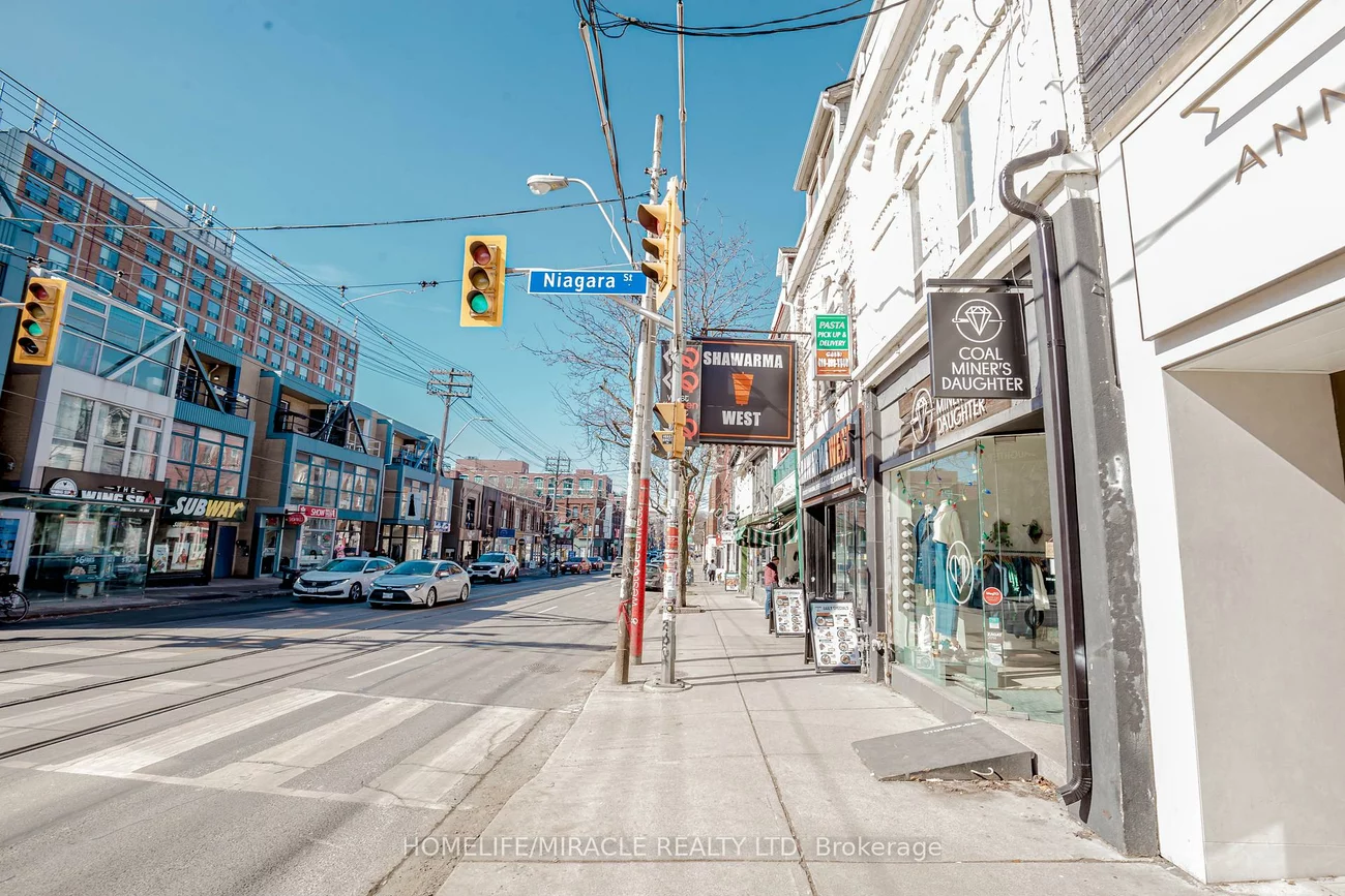 746, Queen, Trinity-Bellwoods, Toronto