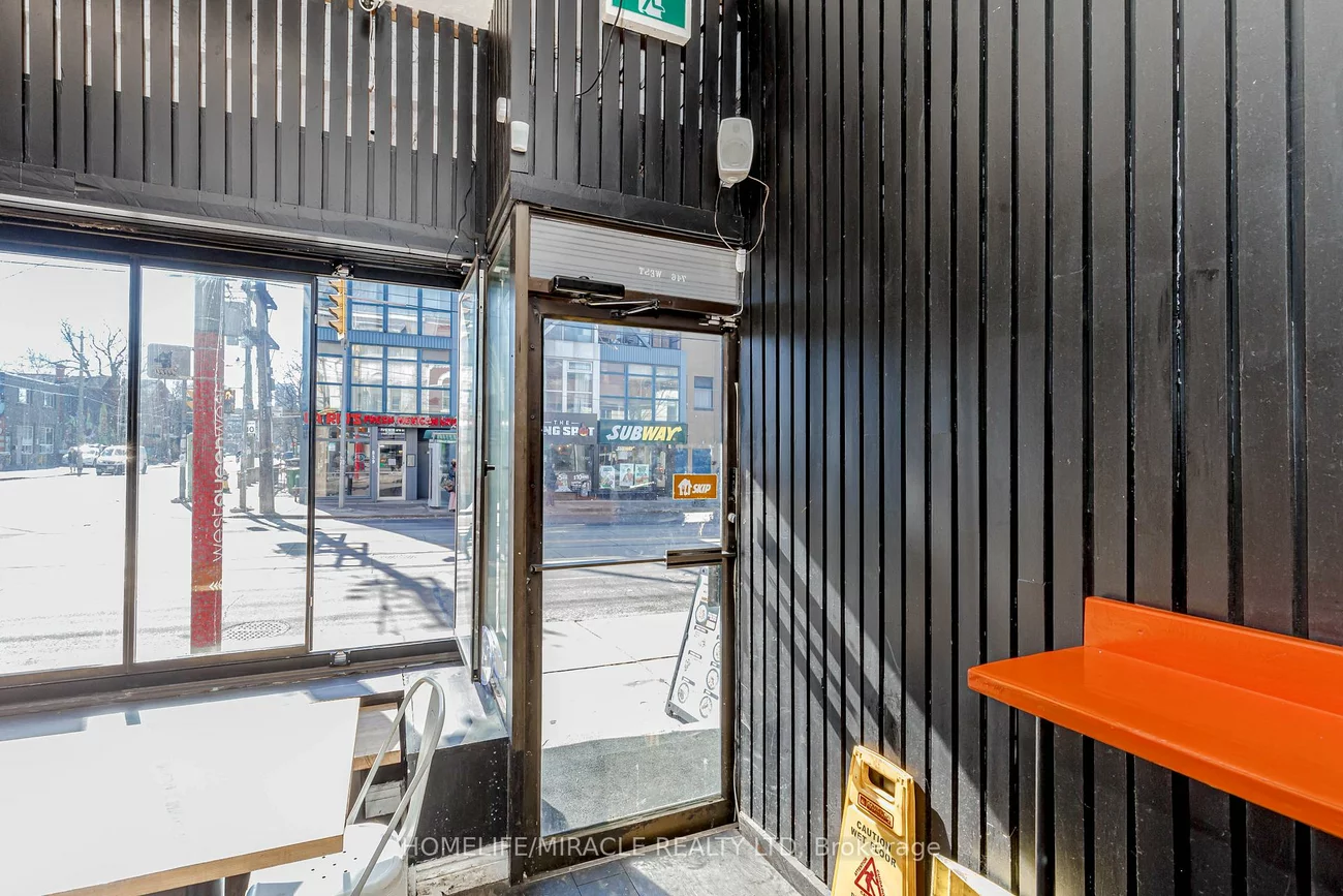 746, Queen, Trinity-Bellwoods, Toronto