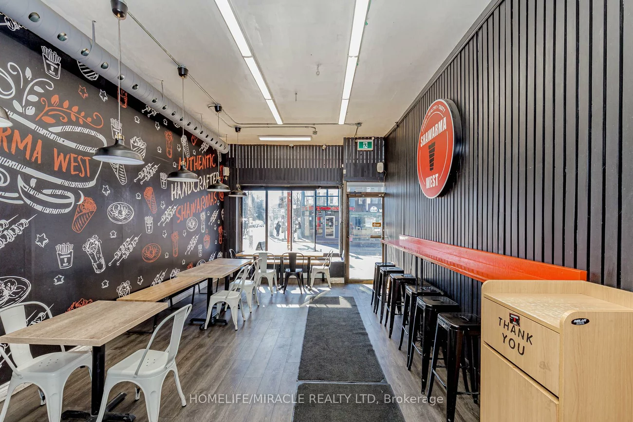 746, Queen, Trinity-Bellwoods, Toronto