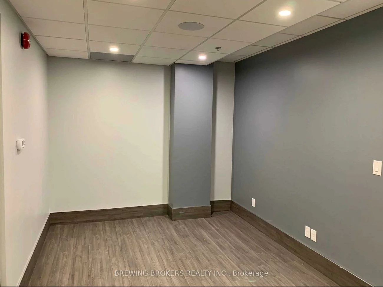 18, Wynford, Banbury-Don Mills, Toronto
