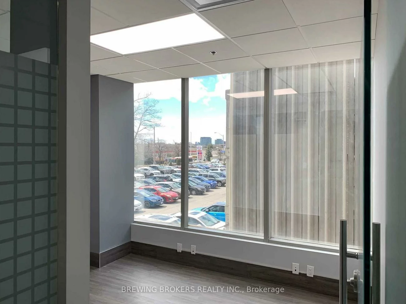 18, Wynford, Banbury-Don Mills, Toronto