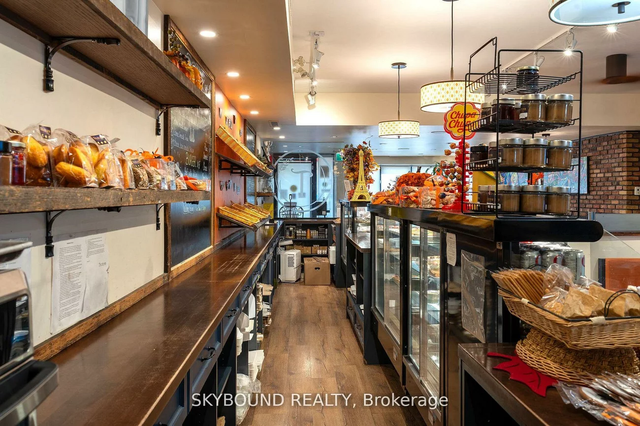 1116, Eglinton, Forest Hill North, Toronto