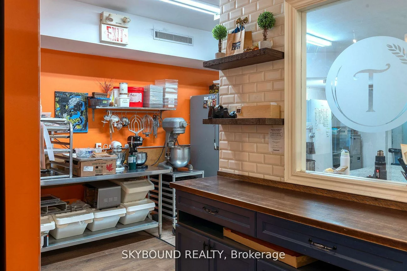 1116, Eglinton, Forest Hill North, Toronto