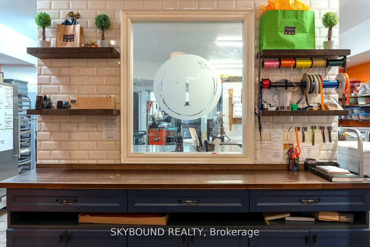 1116, Eglinton, Forest Hill North, Toronto
