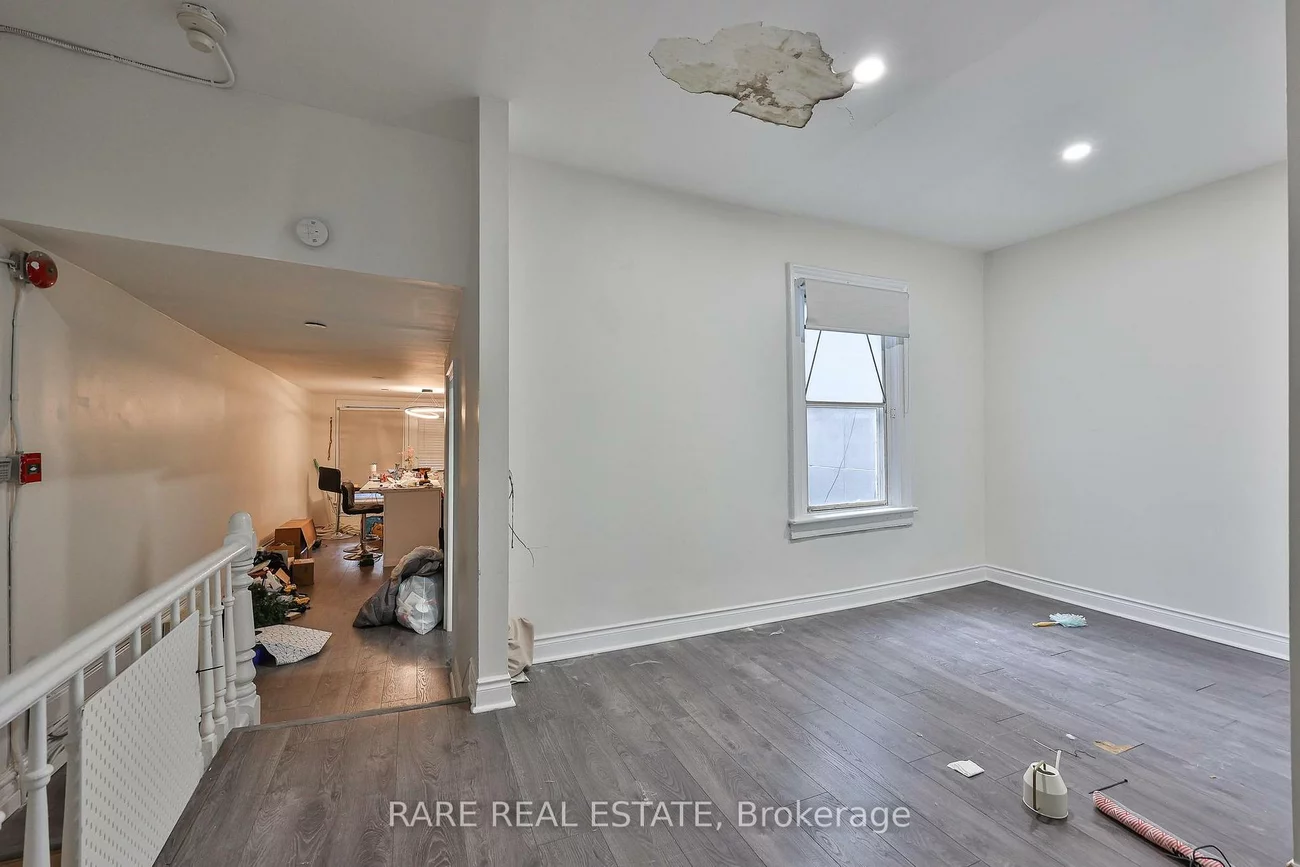 200, Bathurst, Trinity-Bellwoods, Toronto