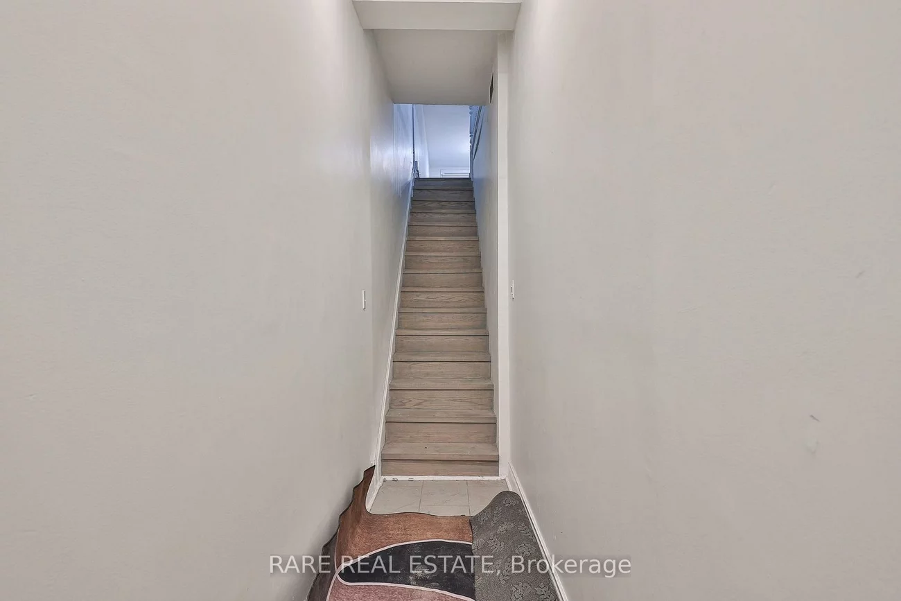 200, Bathurst, Trinity-Bellwoods, Toronto