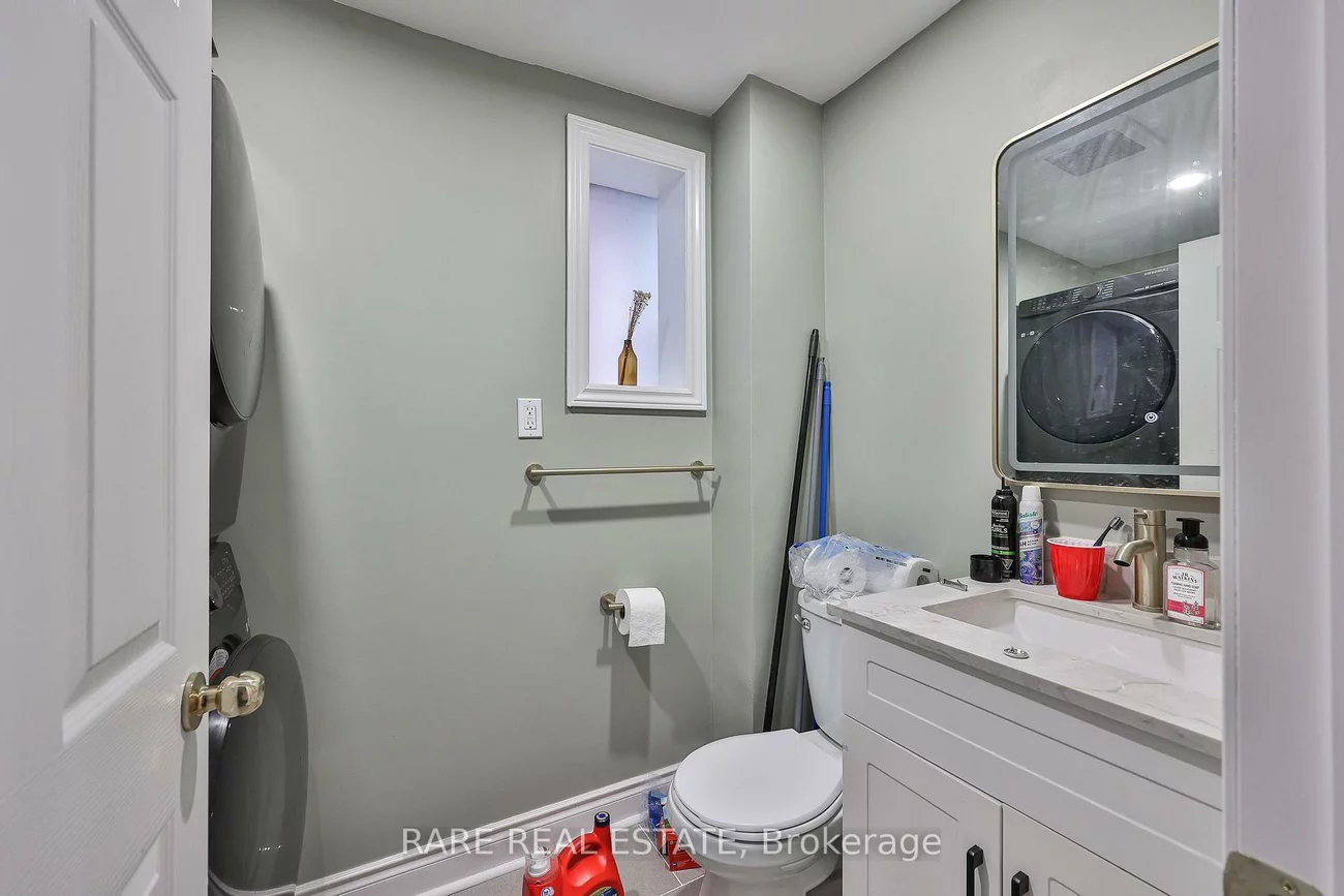 200, Bathurst, Trinity-Bellwoods, Toronto