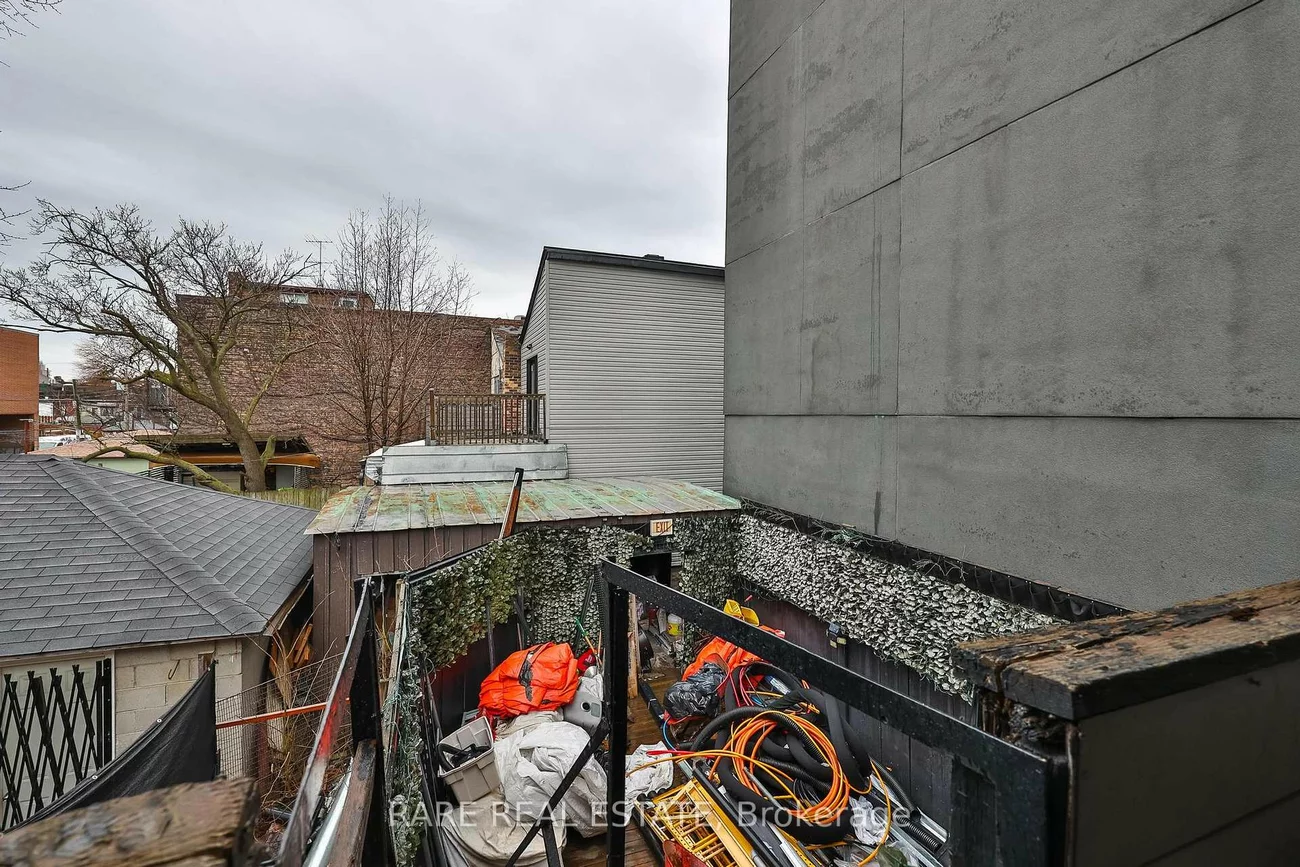 200, Bathurst, Trinity-Bellwoods, Toronto