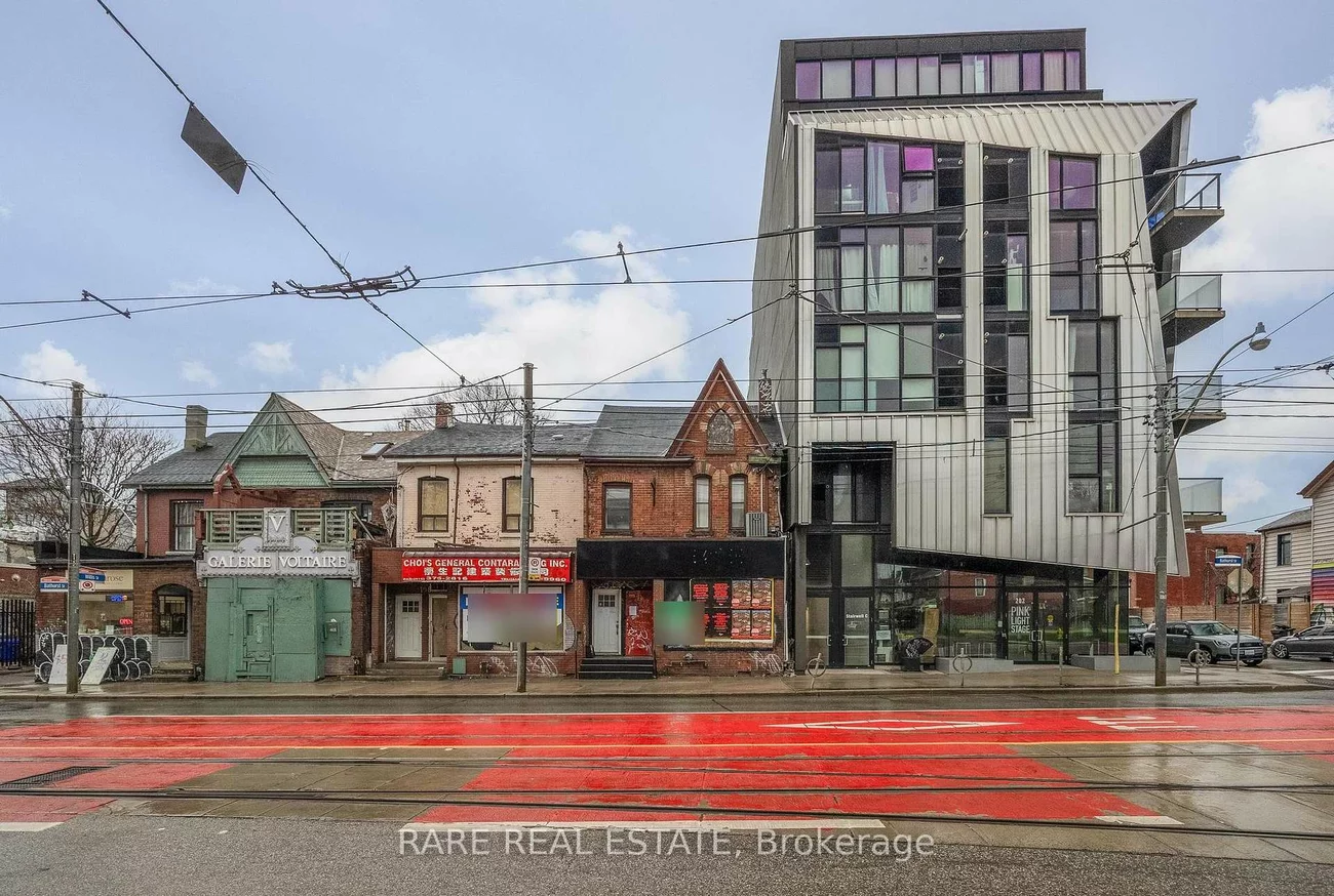 200, Bathurst, Trinity-Bellwoods, Toronto