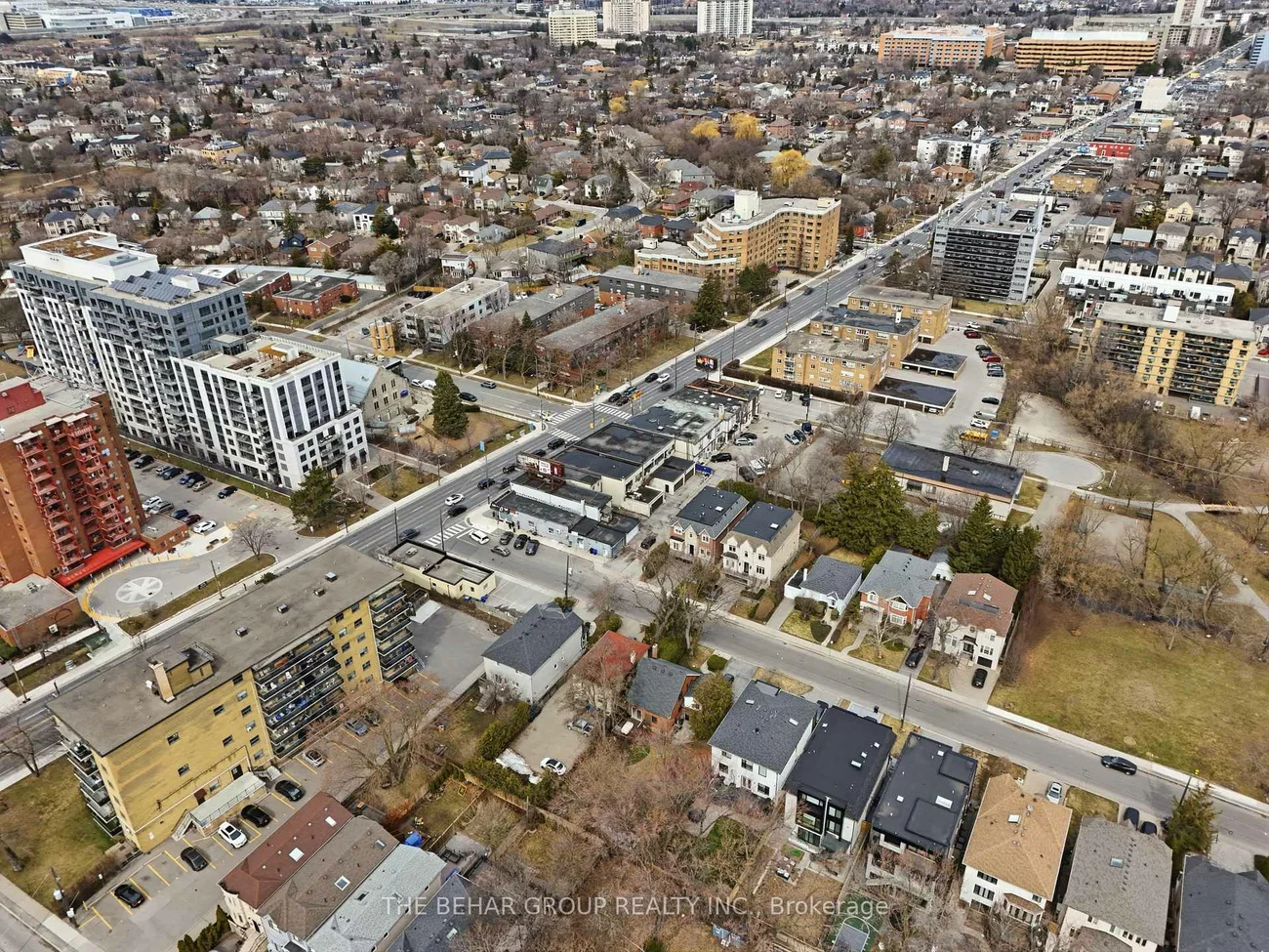 3181-3205, Bathurst, Bedford Park-Nortown, Toronto